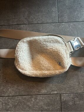lululemon athletica Sherpa Belt Bag in Beige